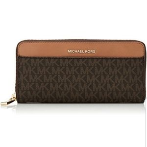 Michael Kors Continental Wallet